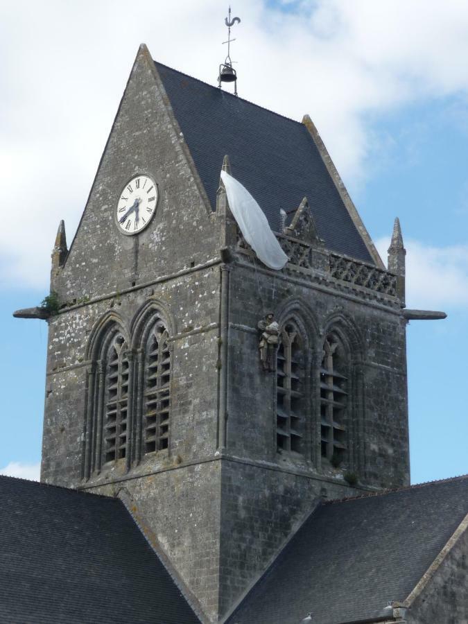 L'Ancien Presbytere De Sebeville Exterior foto